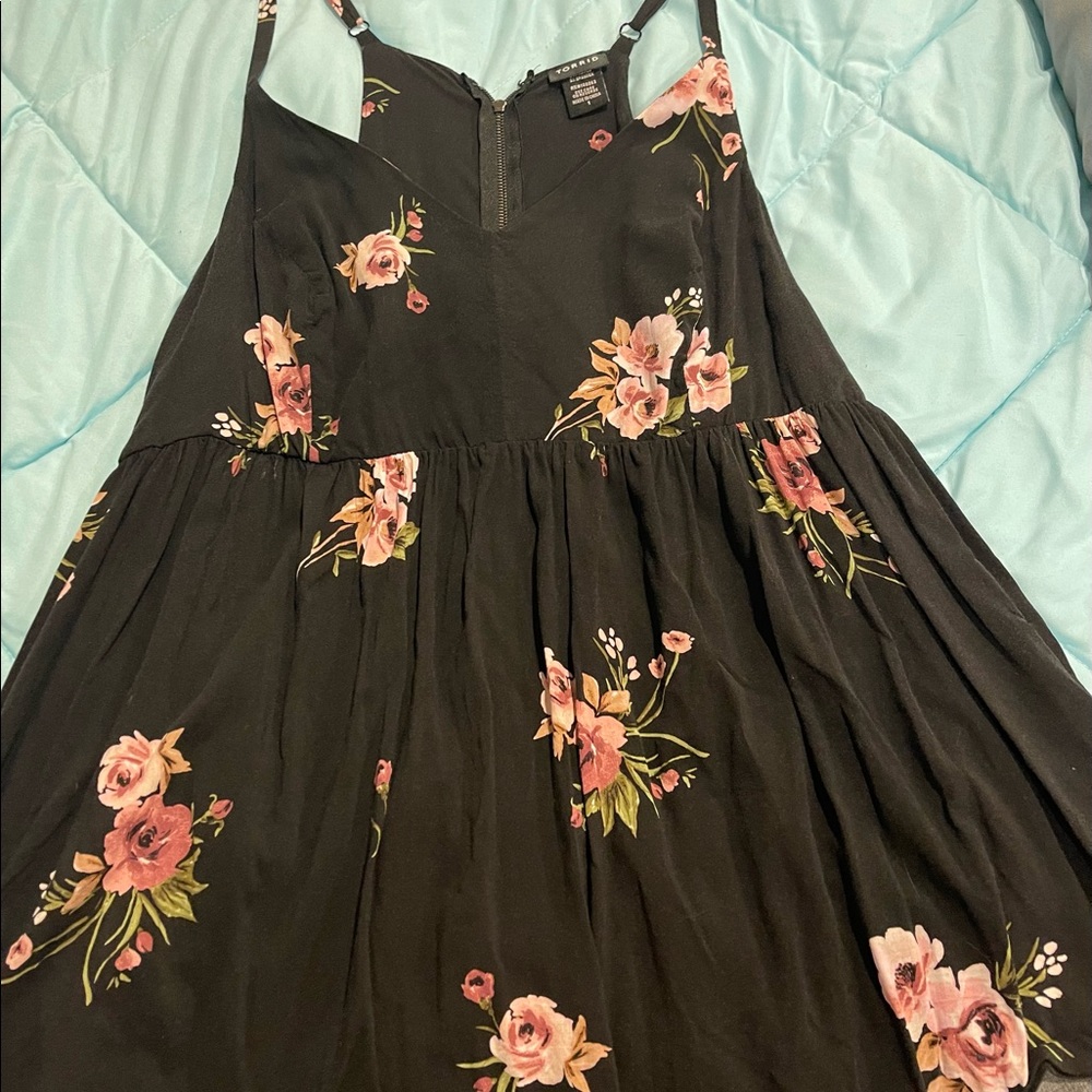 Torrid tank, great condition size 1